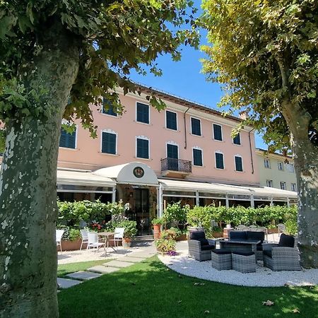 Ristorante Albergo Corona Novi Ligure Exterior foto